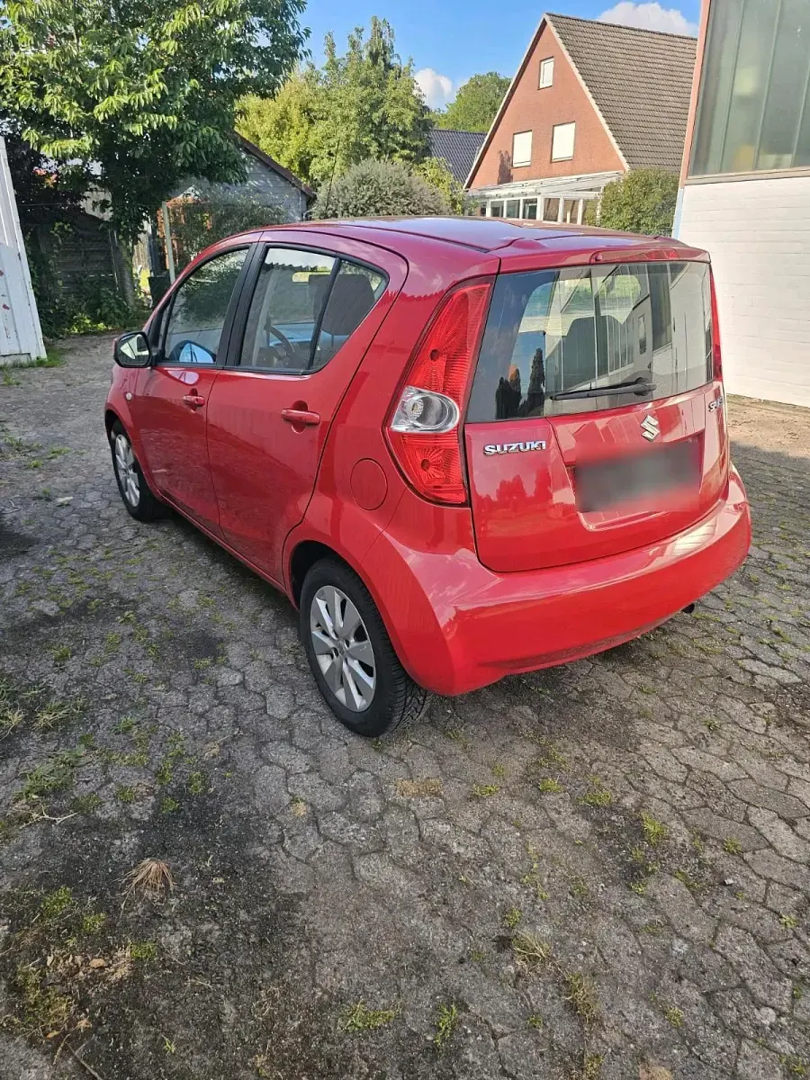 Gebraucht Suzuki Splash 86 PS (63 kW) 2009 Rot Kleinwagen