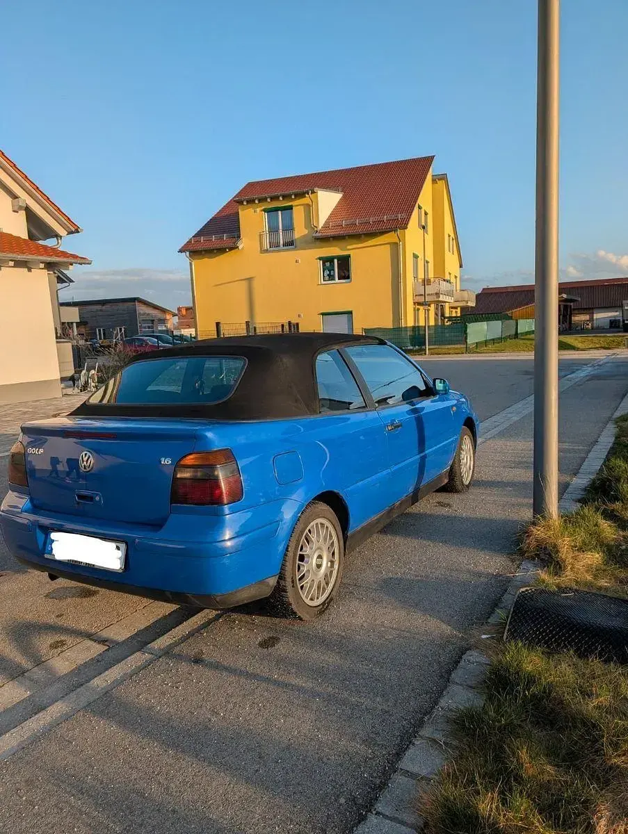 Używany VW Golf Cabriolet 101 KM (74 kW) 1998 Niebieski Kabriolet