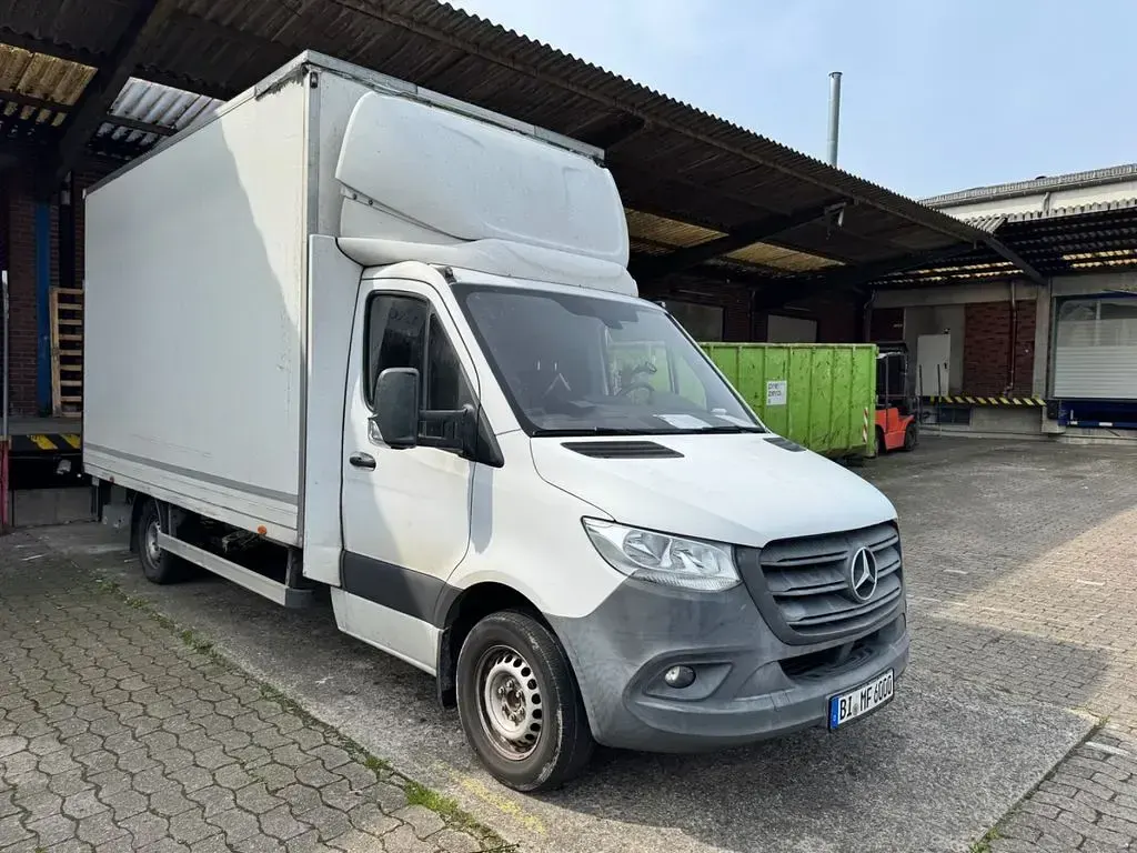 Gebraucht Mercedes Sprinter 163 PS (119 kW) 2019 Weiß Van