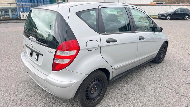 Gebraucht Mercedes A180 109 PS (80 kW) 2006 Silber Kleinwagen