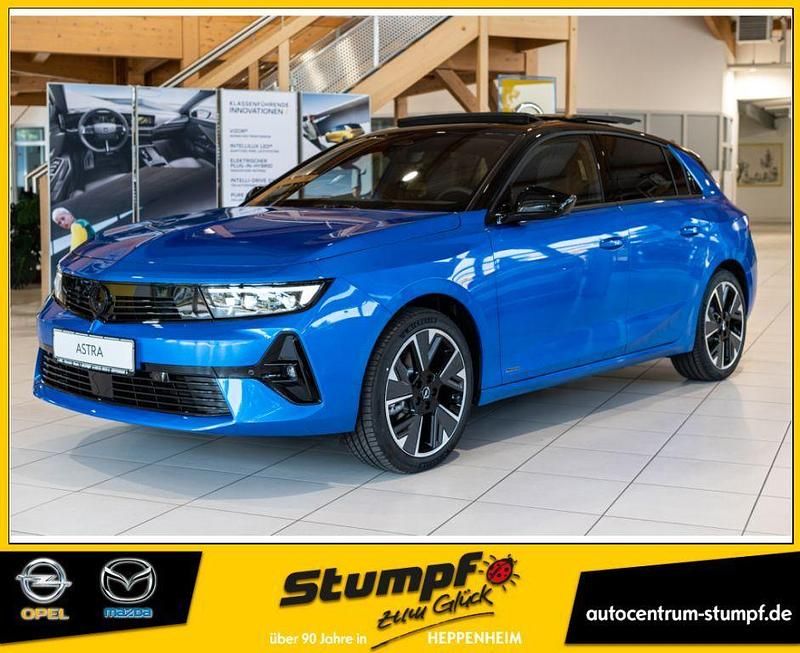 Kobalt blau metallic Gebraucht 2023 Opel Astra Limousine | 29.990 € (Etwas zu teuer) - Bild 1/4