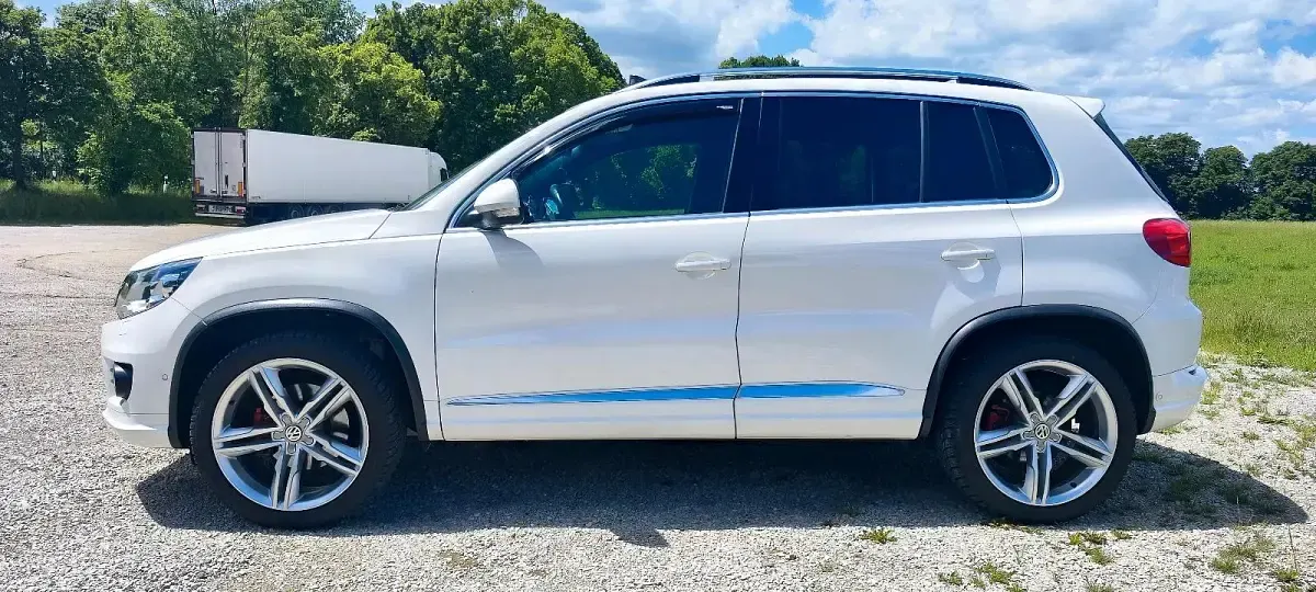 Gebraucht VW Tiguan R-line 140 PS (102 kW) 2012 Weiß SUV
