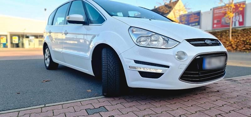 Gebraucht Ford S-MAX S 140 PS (102 kW) 2012 Van / Kleinbus