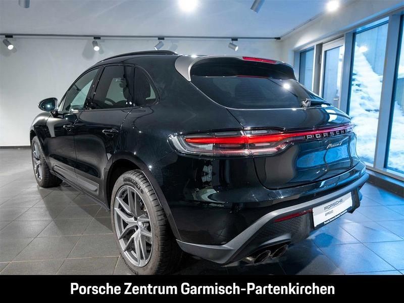 Gebraucht Porsche Macan 265 PS (194 kW) 2024 Schwarz SUV