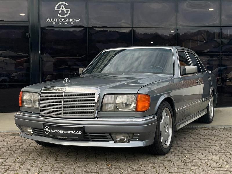 Grau Gebraucht 1989 Mercedes S300 SE Limousine | 14.990 € - Bild 1/4