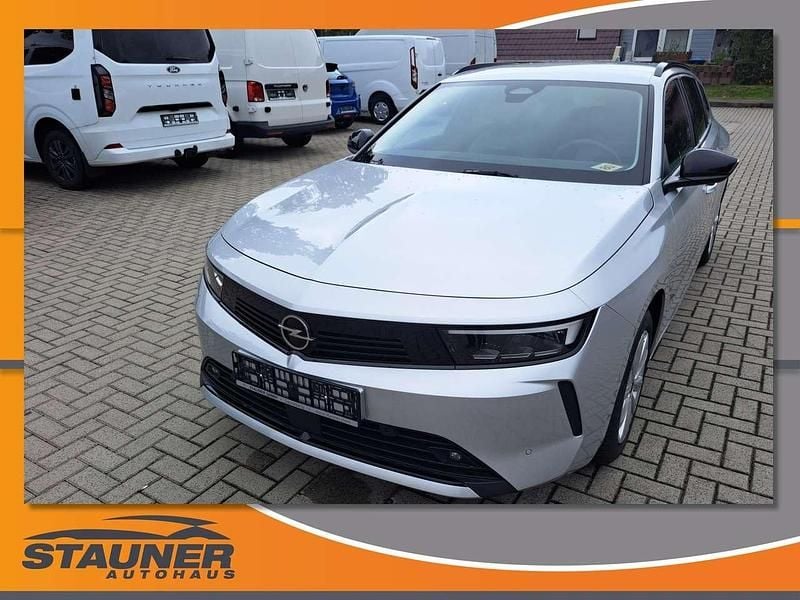 Grau/typ aussenverkleidung met Gebraucht 2024 Opel Astra Edition Kombi | 19.780 € (Superpreis) - Bild 1/4