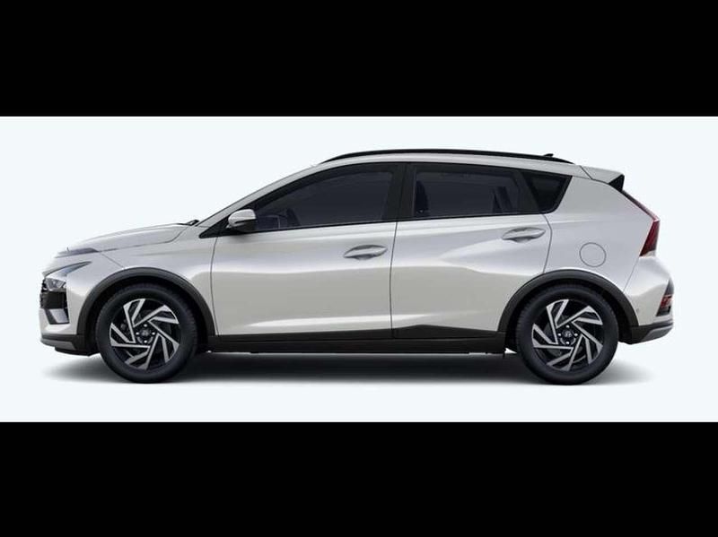 Gebraucht Hyundai Bayon Trend 101 PS (74 kW) 2024 Lumen grey / mic SUV