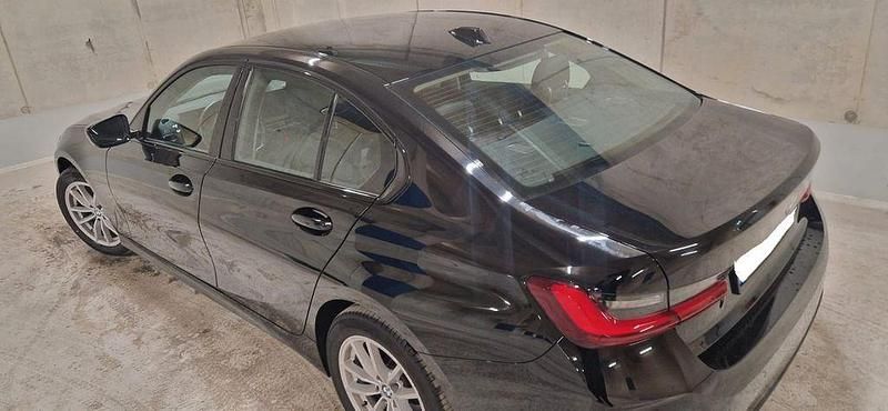 Gebraucht BMW 318 156 PS (114 kW) 2023 Schwarz Limousine