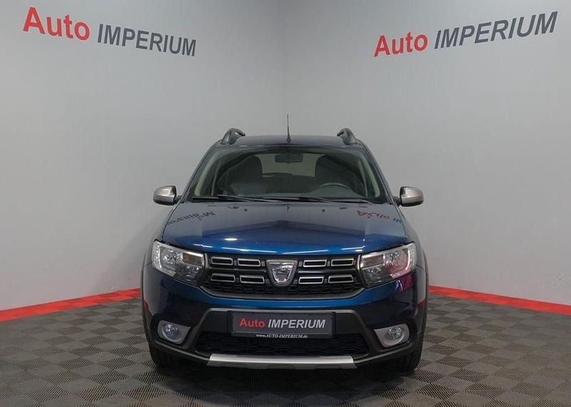 Gebraucht Dacia Sandero Stepway Ambiance 90 PS (66 kW) 2017 Blau SUV