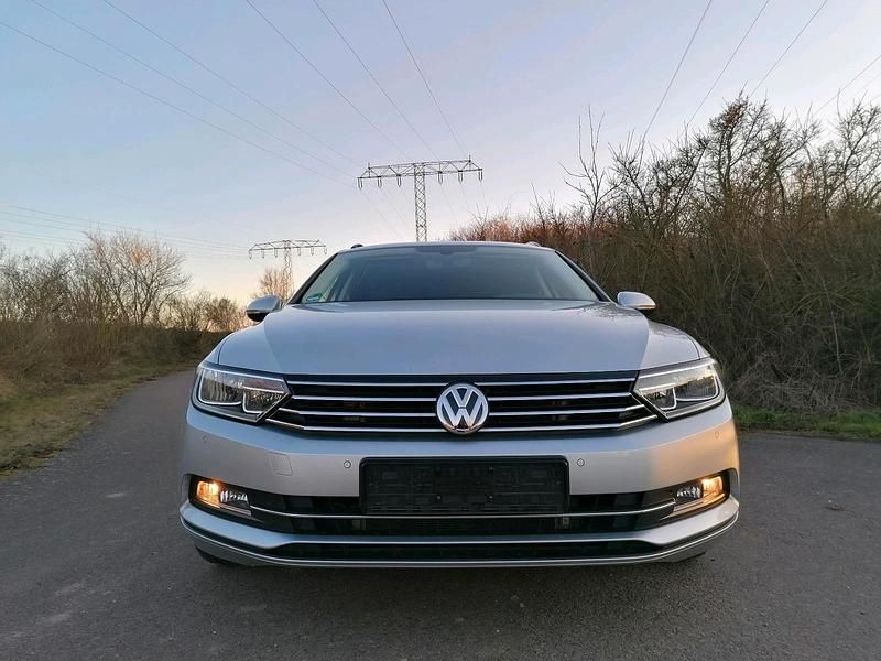 Gebraucht VW Passat Comfortline 150 PS (110 kW) 2018 Silber Kombi
