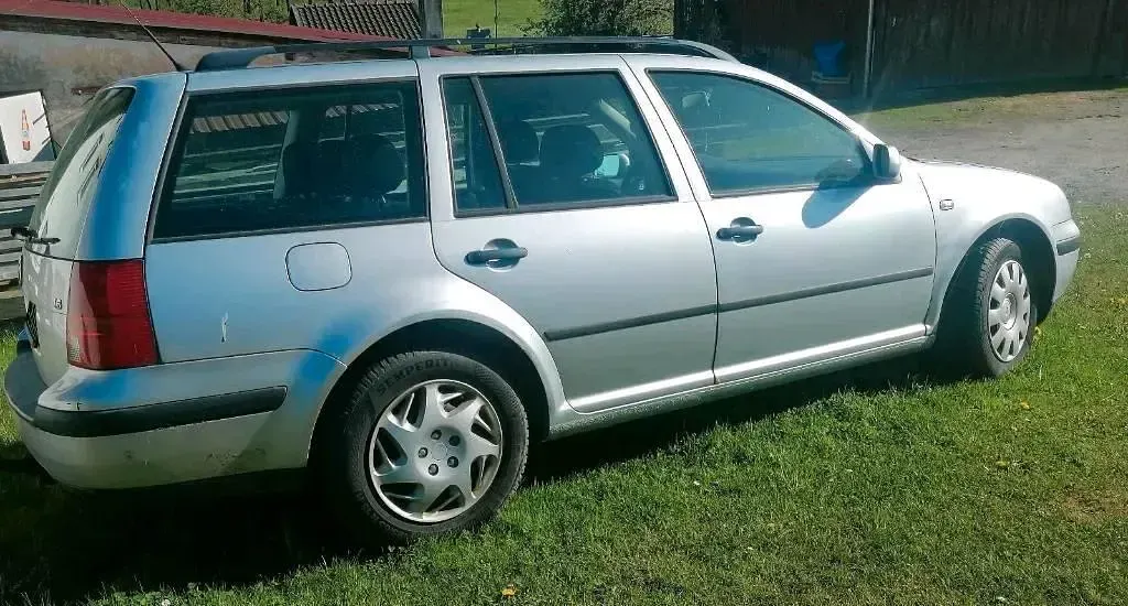 Używany VW Golf IV 105 KM (77 kW) 2004 Srebrny Kombi