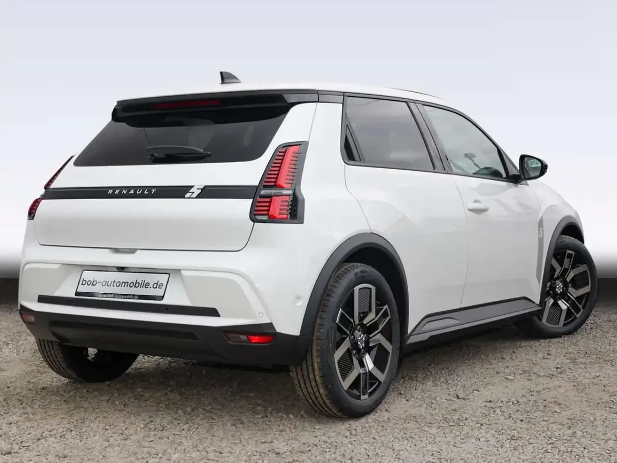 Gebraucht Renault 5 E-Tech Urban 89 kW (122 PS) 2025 Weiß Limousine