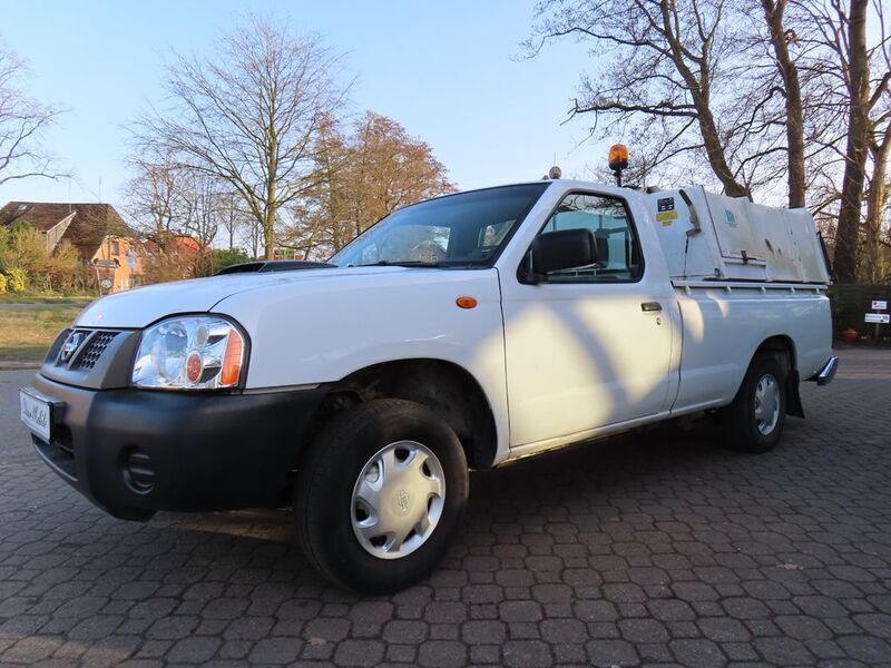 Gebraucht Nissan Navara 133 PS (97 kW) 2012 Weiß 0 Abholung