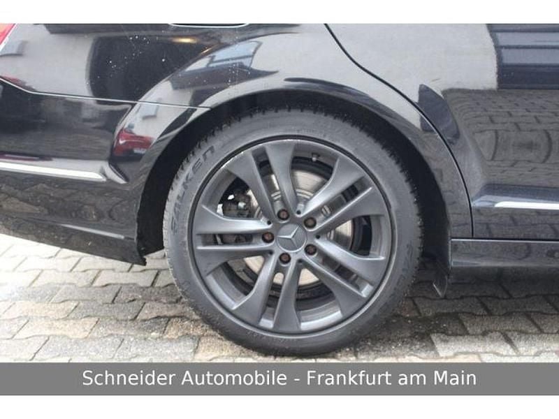 Gebraucht Mercedes C200 184 PS (135 kW) 2011 Obsidianschwarz (metallic) Kombi