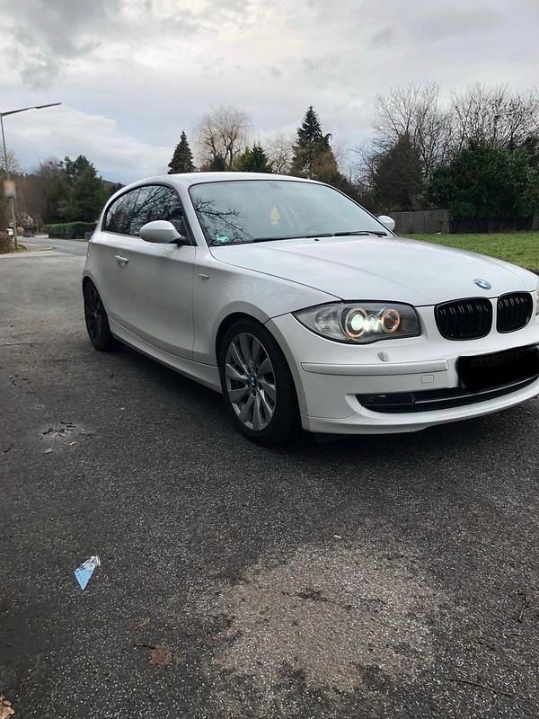 Gebraucht BMW 118 Coupé 143 PS (105 kW) 2007 Weiß Coupé