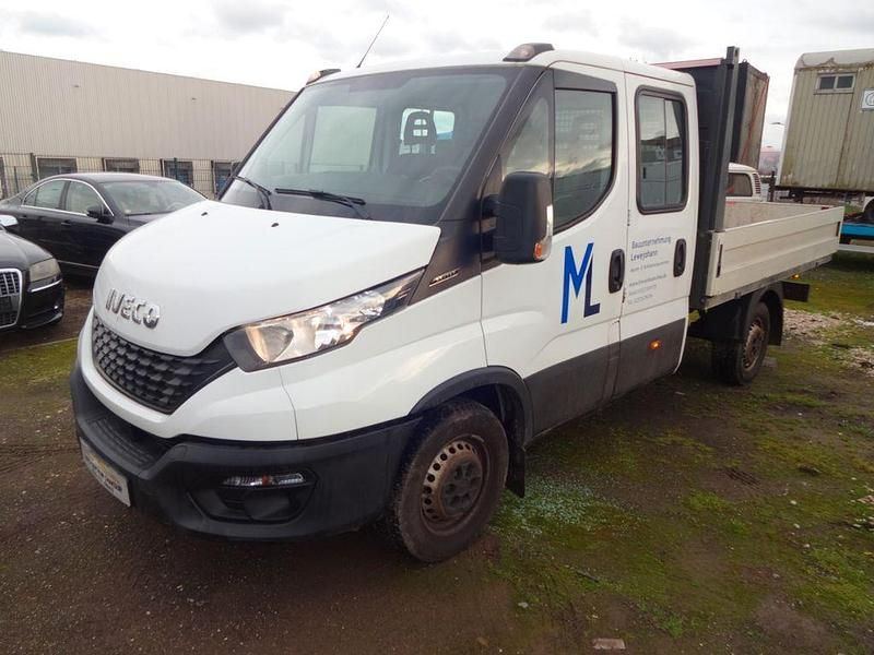 Weiß Gebraucht 2020 Iveco Daily Van / Kleinbus | 16.500 € - Bild 1/4