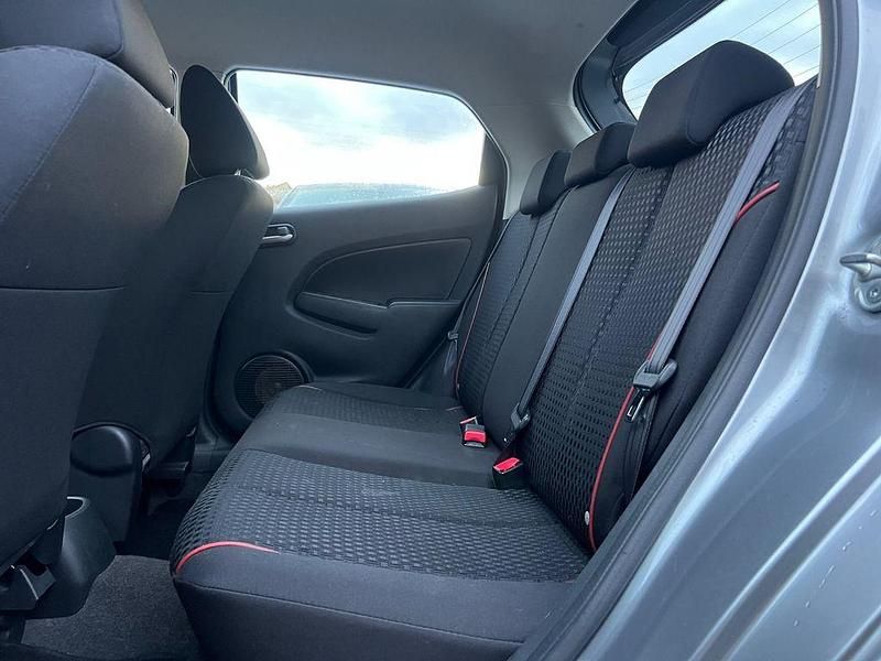 Gebraucht Mazda 2 Edition 75 PS (55 kW) 2013 Silber Limousine