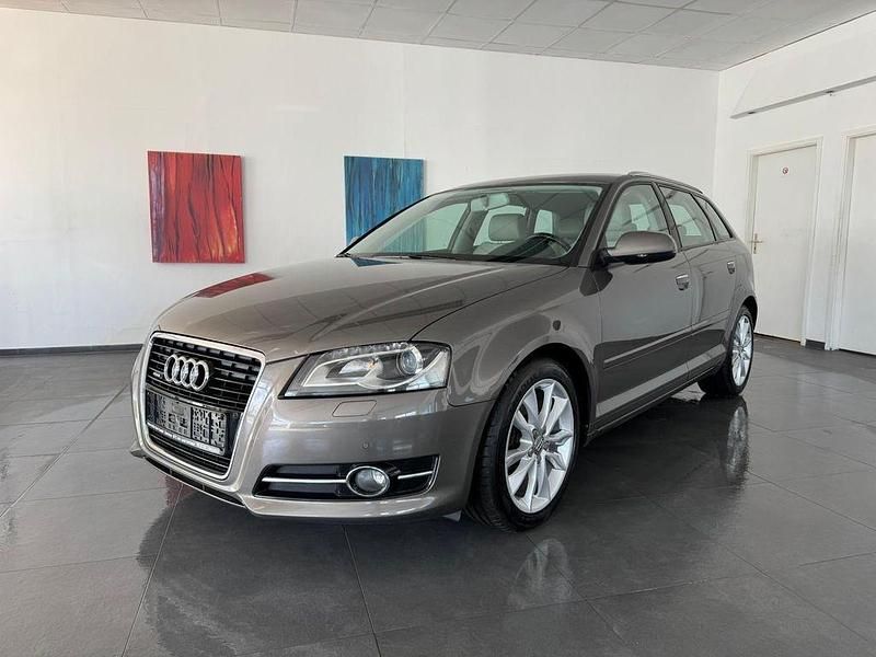 Gebraucht Audi A3 Ambition 140 PS (102 kW) 2011 Grau Kleinwagen