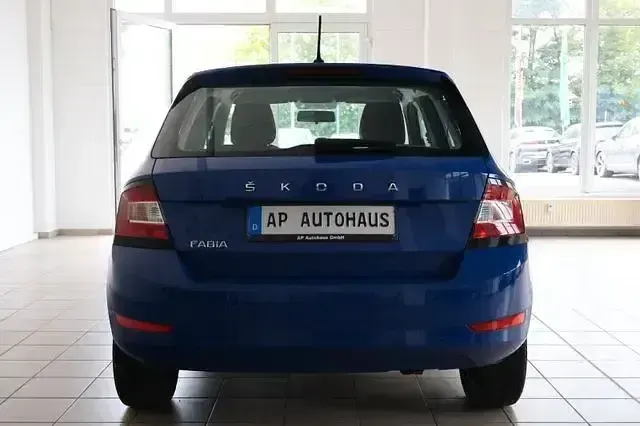 Gebraucht Skoda Fabia Active 60 PS (44 kW) 2020 Energy blau Kleinwagen