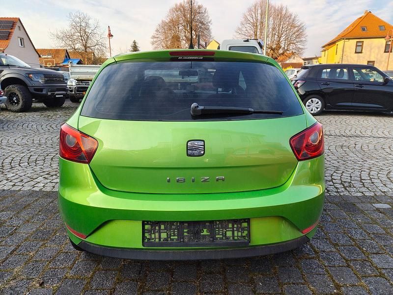 Gebraucht Seat Ibiza Style 69 PS (50 kW) 2013 Grün Kleinwagen
