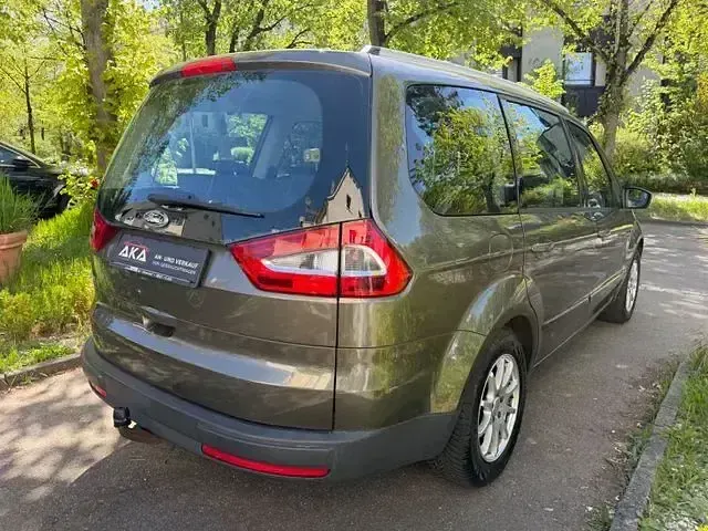 Gebraucht Ford Galaxy Trend 180 PS (132 kW) 2011 Grün Van / Kleinbus