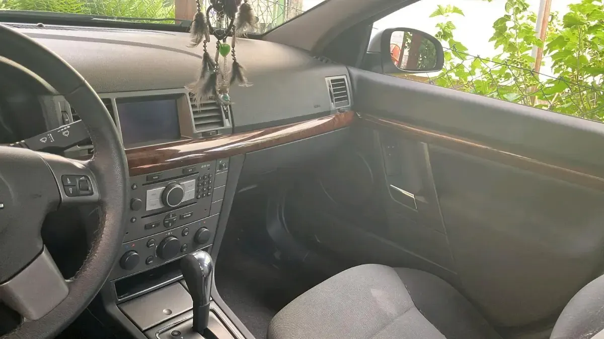 Gebraucht Opel Vectra 155 PS (114 kW) 2005 Silber Kombi