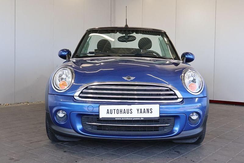 Usata Mini Cooper Cabriolet 122 CV (89 kW) 2012 Blu Cabrio