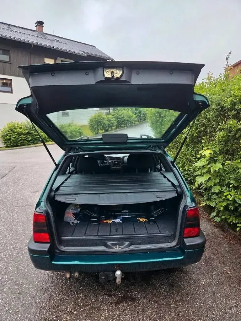 Gebraucht VW Golf III 90 PS (66 kW) 1998 Grün Kombi