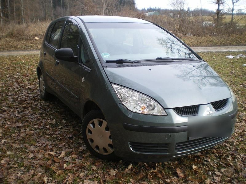 Grün Gebraucht 2004 Mitsubishi Colt Kleinwagen | 1.900 € (Fairer Preis) - Bild 1/4
