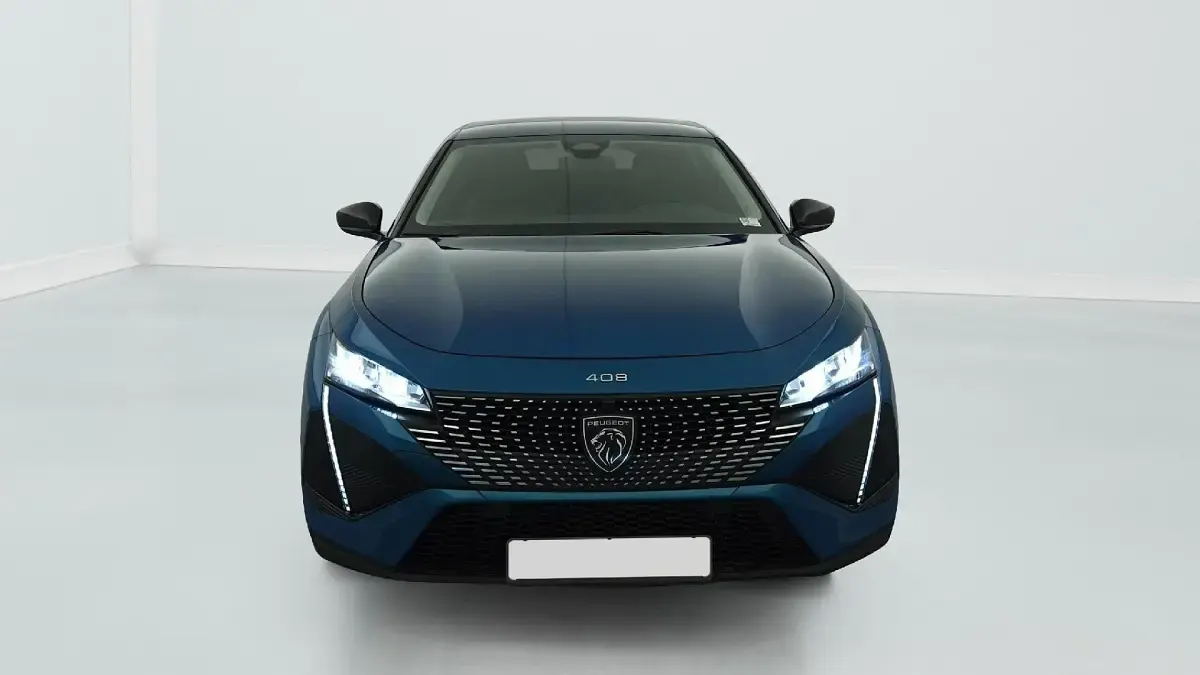 Gebraucht Peugeot 408 Allure 136 PS (100 kW) 2025 Bleu obsession SUV