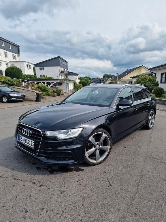Schwarz Gebraucht 2012 Audi A6 Sport Kombi | 10.000 € (Guter Preis) - Bild 1/4