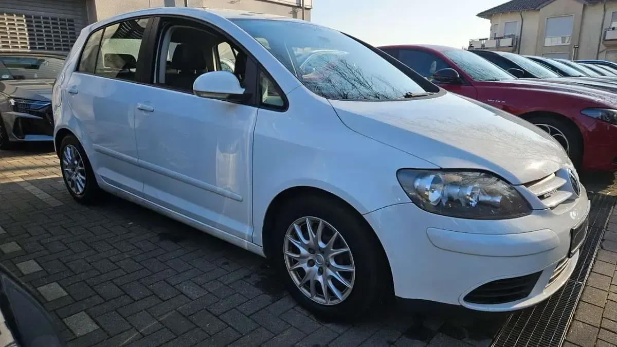 Gebraucht VW Golf Plus Cross Comfortline 105 PS (77 kW) 2008 Candyweiss Limousine
