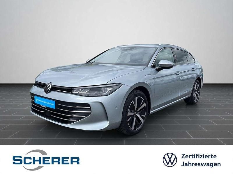 Oyster silver metallic Gebraucht 2024 VW Passat Business Kombi | 40.980 € (Guter Preis) - Bild 1/4