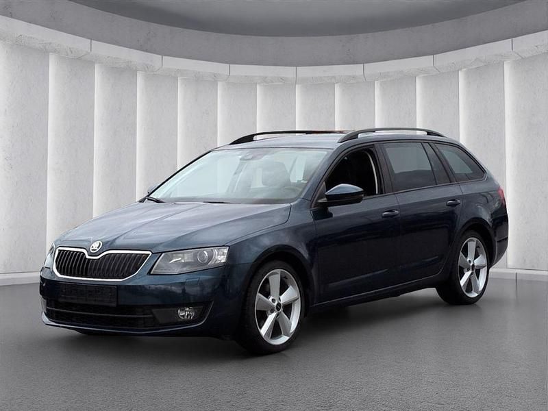 Gebraucht Skoda Octavia Elegance 179 PS (131 kW) 2013 Blau Kombi