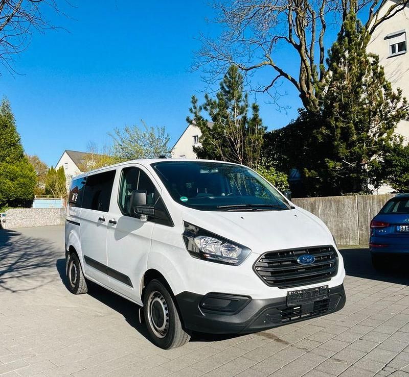 Gebraucht Ford Transit Trend 105 PS (77 kW) 2021 Weiß Van / Kleinbus