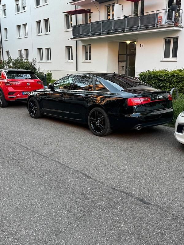 Schwarz Gebraucht 2011 Audi A6 S-Line Limousine | 14.990 € (Teuer) - Bild 1/4
