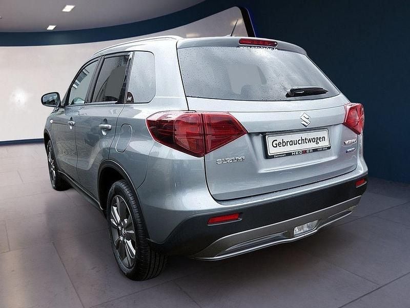 Gebraucht Suzuki Vitara Comfort 129 PS (94 kW) 2023 Grau SUV