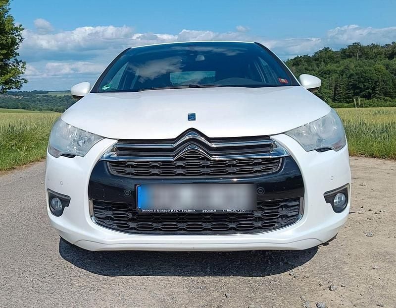 Gebraucht Citroën DS4 Sport Chic 200 PS (147 kW) 2012 Schwarz Kleinwagen
