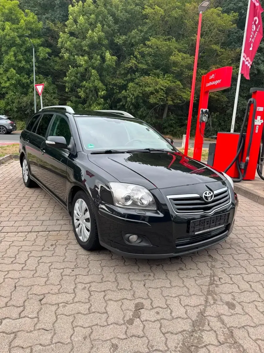 Gebraucht Toyota Avensis 147 PS (108 kW) 2007 Schwarz Kombi