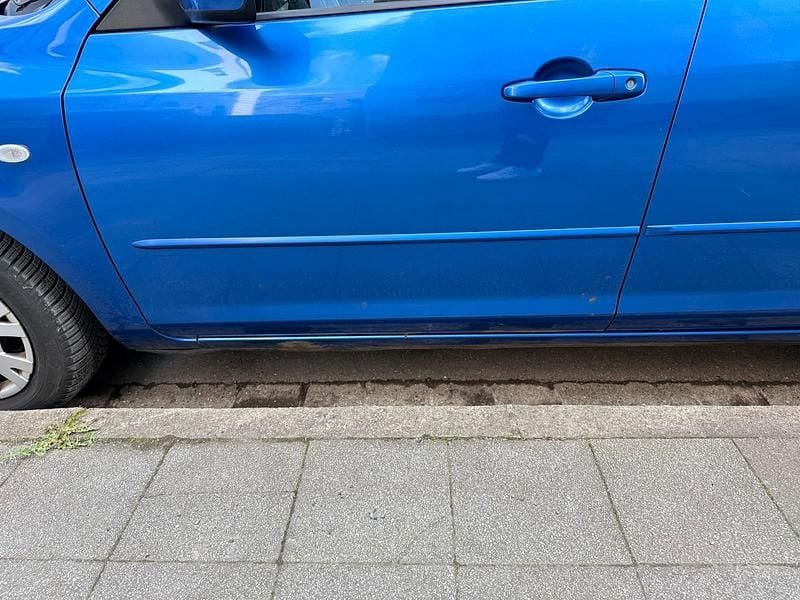 Gebraucht Mazda 3 105 PS (77 kW) 2005 Blau Limousine