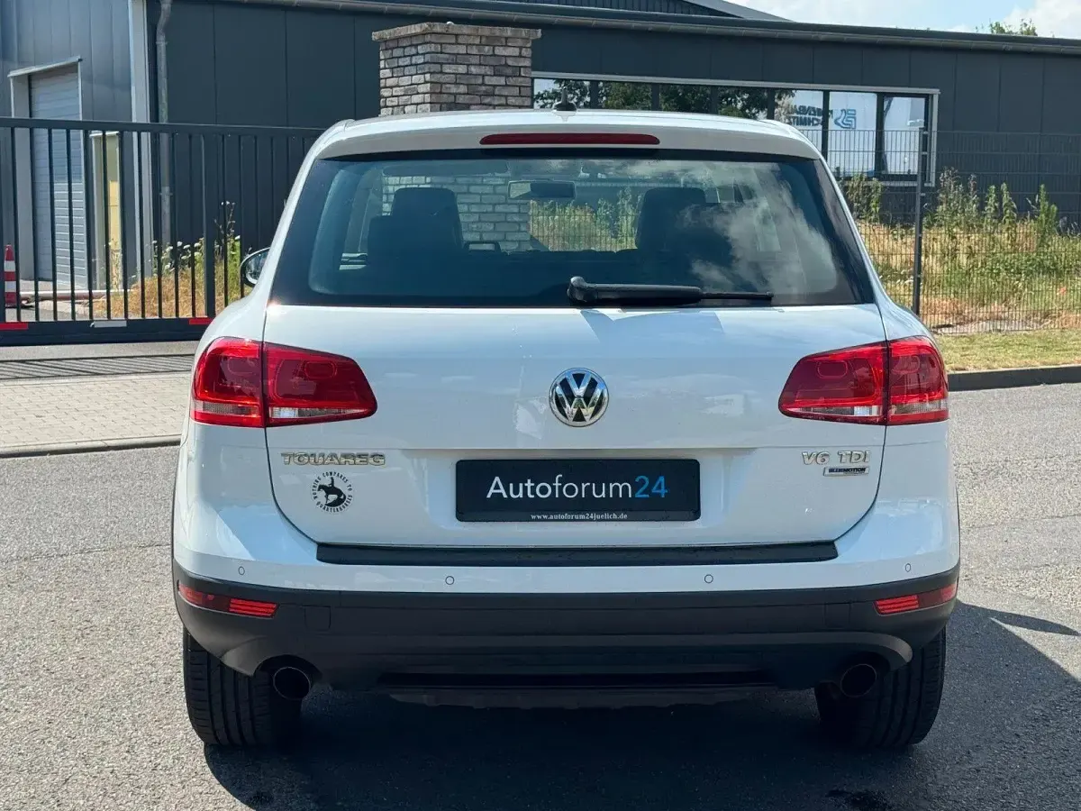 Gebraucht VW Touareg 204 PS (150 kW) 2016 Weiß SUV