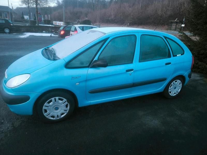 Gebraucht Citroën Xsara 95 PS (69 kW) 2002 Blau Kombi