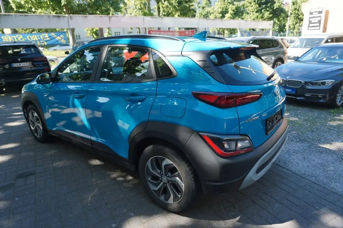 Gebraucht Hyundai Kona 141 PS (103 kW) 2022 Blau SUV