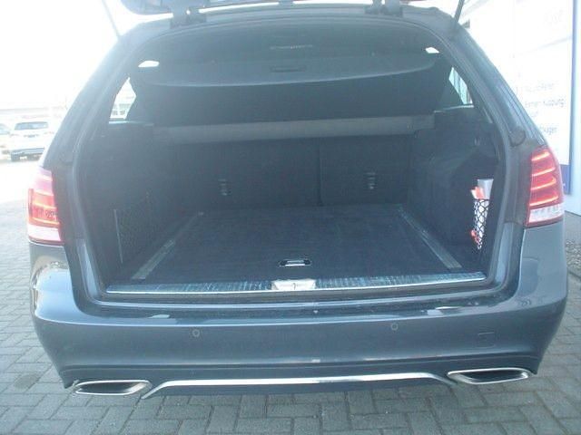 Gebraucht Mercedes E220 170 PS (125 kW) 2016 Grau Kombi