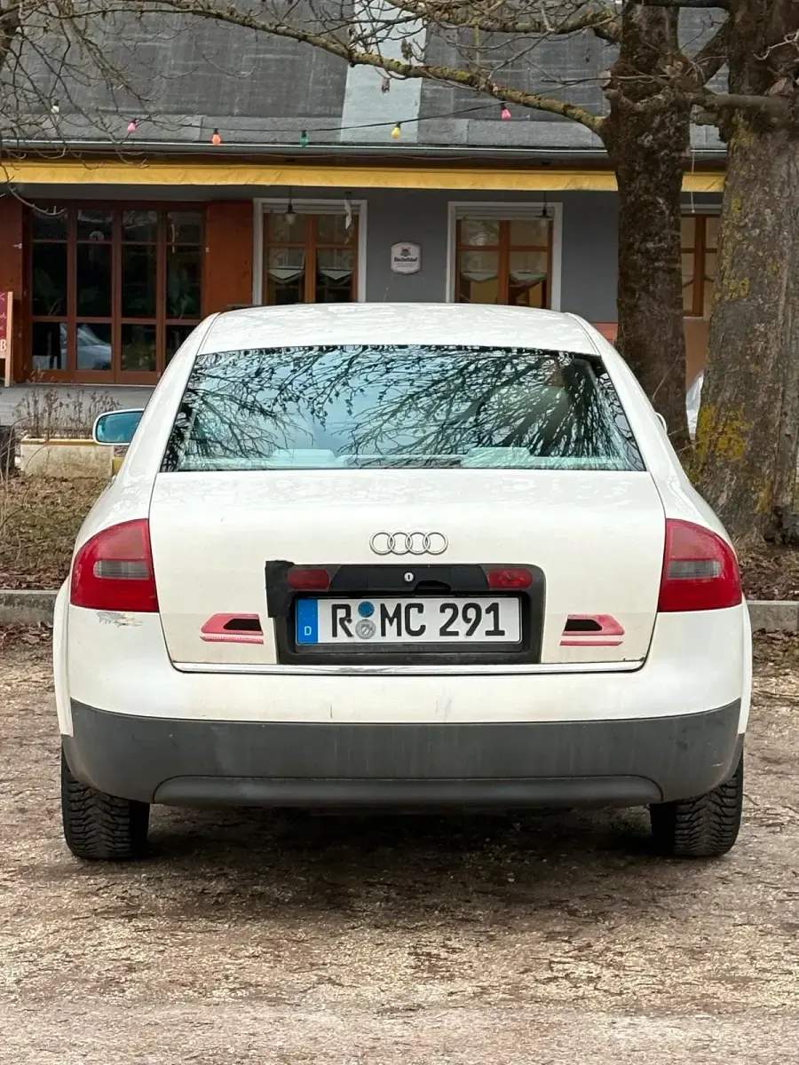 Gebraucht Audi A6 110 PS (80 kW) 1997 Weiß Limousine