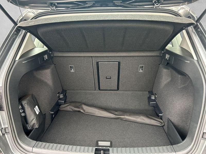 Neu Seat Ateca Style 150 PS (110 kW) 2025 Grau SUV