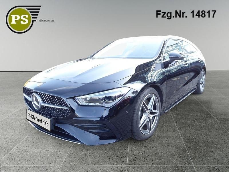 Schwarz Gebraucht 2023 Mercedes CLA200 Shooting Brake AMG Kombi | 33.980 € (Fairer Preis) - Bild 1/4