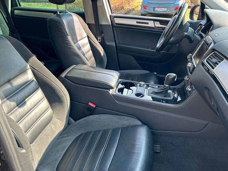 Gebraucht VW Touareg Edition 204 PS (150 kW) 2014 Grau SUV