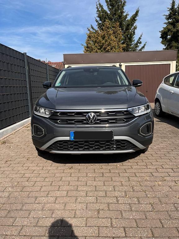 Grau Neu 2025 VW T-Roc Goal SUV | 34.950 € (Fairer Preis) - Bild 1/4