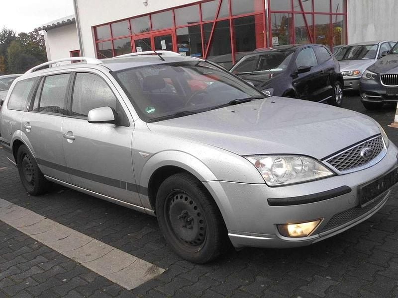 Gebraucht Ford Mondeo Titanium 145 PS (106 kW) 2007 Silber Kombi